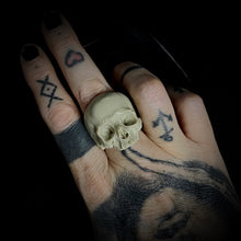 Load image into Gallery viewer, DEATH Skull Ring