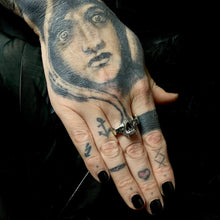 Load image into Gallery viewer, kathleen-wearing-ossua-et-acroamata-jewelery-movie-props-trivia-gothic-goth-gothic-memento-mori-sterling-silver-925-human-jvampire-awbone-ring