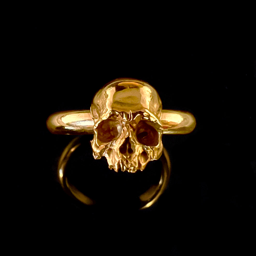 ossua-et-acroamata-jewelery-gothic-goth-memento-mori-skull-solid-gold-skull-band-ring