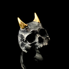 Load image into Gallery viewer, ossua-et-acroamata-jewelery-gothic-goth-memento-mori-skull-sterling-silver-925-azazel-ring-solid-gold-horns