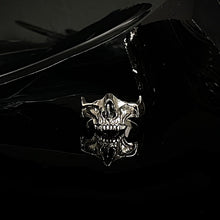 Load image into Gallery viewer, ossua-et-acroamata-jewelery-movie-props-trivia-gothic-goth-gothic-memento-mori-sterling-silver-925-human-jawbone-ring