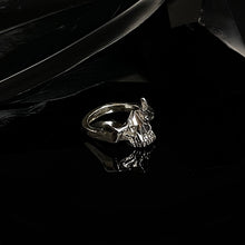 Load image into Gallery viewer, ossua-et-acroamata-jewelery-movie-props-trivia-gothic-goth-gothic-memento-mori-sterling-silver-925-human-jawbone-ring
