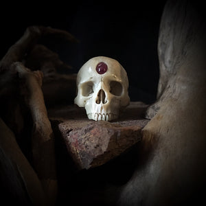 3rd Eye Ring | Red Eye Skull Ring | OSSUA et ACROMATA