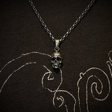 Load image into Gallery viewer, Classic 925 Skull Necklace