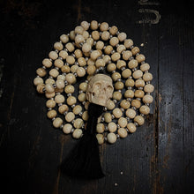 Load image into Gallery viewer, Skull Beads Necklace | Skull Bone Necklace | OSSUA et ACROMATA