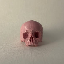 Load image into Gallery viewer, ossua-et-acroamata-jewelery-gothic-goth-memento-mori-barbie-movie-pink-marble-skull-ring