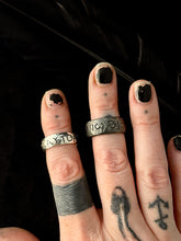 Load image into Gallery viewer, kathleen-wearing-ossua-et-acroamata-jewelery-occult-goth-memento-mori-sterling-silver-925-know-thyself-rings