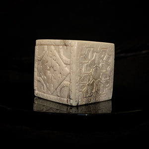 ossua-et-acroamata-jewelery-gothic-goth-devil-demon-memento-mori-hellraiser-bone-hand-craved-antler-deerantler-Lament-Configuration-Ring