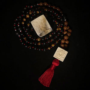 ossua-et-acroamata-jewelery-gothic-goth-devil-demon-memento-mori-hellraiser-bone-hand-craved-gemstones-beads-antler-deerantler-Lament-Configuration-Necklace