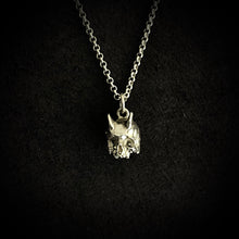 Load image into Gallery viewer, ossua-et-acroamata-jewelery-gothic-goth-gothic-devil-satan-memento-mori-sterling-silver-925-azazel-necklace