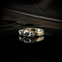 Load image into Gallery viewer, ossua-et-acroamata-jewelery-gothic-goth-gothic-devil-satan-memento-mori-sterling-silver-925-devils-soul-ring