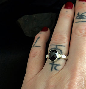 Kathleen wearing ossua-et-acroamata-jewelery-gothic-goth-gothic-gemstones-gems-memento-mori-sterling-silver-925-Fire-Eye-Ring