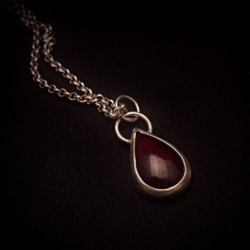 Blood Drop Necklace | Blood Drop Chain | OSSUA et ACROMATA