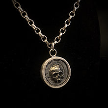 Load image into Gallery viewer, ossua-et-acroamata-jewelery-gothic-goth-gothic-gemstones-gems-memento-mori-sterling-silver-925-memento-mori-necklace