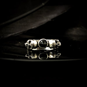 ossua-et-acroamata-jewelery-gothic-goth-gothic-memento-mori-sterling-silver-925-Devils-Soul-Ring-black-diamond-edition