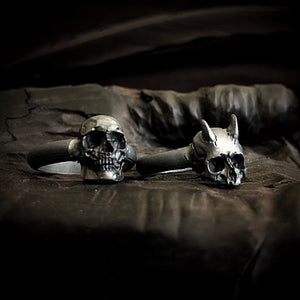 Skull Band Ring | Skull Cocktail Ring | OSSUA et ACROMATA