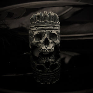 King Skull Ring | Black Skull Ring | OSSUA et ACROMATA