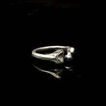 Load image into Gallery viewer, ossua-et-acroamata-jewelery-gothic-goth-gothic-memento-mori-sterling-silver-925-femur-set ring