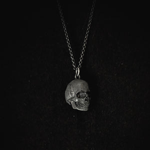 Black Skull Necklace | Skull Head Pendant | OSSUA et ACROMATA