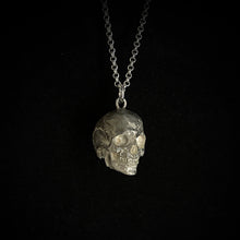 Load image into Gallery viewer, Black Skull Necklace | Skull Head Pendant | OSSUA et ACROMATA