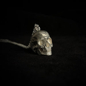 Black Skull Necklace | Skull Head Pendant | OSSUA et ACROMATA