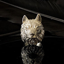 Load image into Gallery viewer, ossua-et-acroamata-jewelery-gothic-goth-gothic-memento-mori-sterling-silver-animal-anima-925-Wolf-Ring