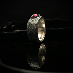 ossua-et-acroamata-jewelery-gothic-goth-gothic-ruby-gemstone-gems-gem-memento-mori-sterling-silver-925-Fury-Ring