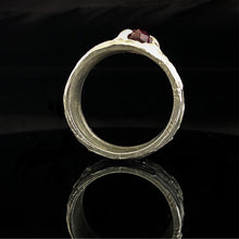 Load image into Gallery viewer, ossua-et-acroamata-jewelery-gothic-goth-gothic-ruby-gemstone-gems-gem-memento-mori-sterling-silver-925-Fury-Ring