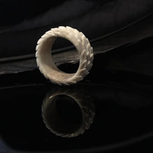 Load image into Gallery viewer, ossua-et-acroamata-jewelery-gothic-goth-gothic-spirit-spiritual-myth-mythical-dragons-memento-mori-antler-deerantler-animal-anima-Dragon-Scale-Ring