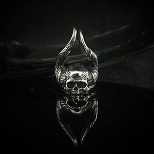 ossua-et-acroamata-jewelery-gothic-goth-gothic-steel-steeljewellery-skull-skulls-memento-mori-Steel-Baal-Ring