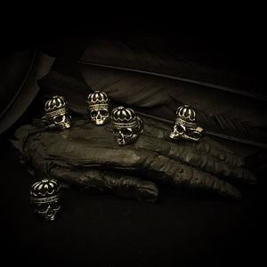 ossua-et-acroamata-jewelery-gothic-goth-gothic-steel-steeljewellery-skull-skulls-memento-mori-Steel-Dead-King