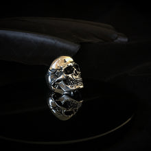Load image into Gallery viewer, ossua-et-acroamata-jewelery-gothic-goth-gothic-steel-steeljewellery-skull-skulls-memento-mori-Steel-Full-Skull-Ring