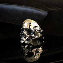 Load image into Gallery viewer, ossua-et-acroamata-jewelery-gothic-goth-gothic-steel-steeljewellery-skull-skulls-memento-mori-Steel-Skull-Ring
