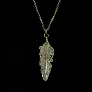 ossua-et-acroamata-jewelery-gothic-goth-gothic-witch-witches-magic-hexe-memento-mori-sterling-silver-925-Raven-Feather-Necklace