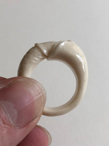 ossua-et-acroamata-jewelery-gothic-goth-greek-Ouroboros-mythology-memento-mori-bone-hand-craved-antler-deerantler-Uroboros-Ring