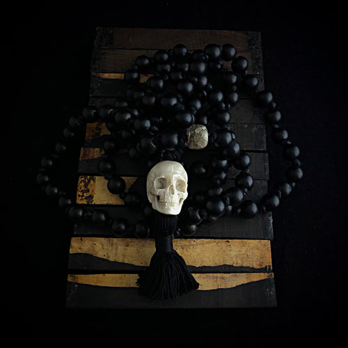 ossua-et-acroamata-jewelery-gothic-goth-memento-mori-bone-hand-craved-gemstones-beads-mammoth-antler-deerantler-Primordial-Mala-Necklace