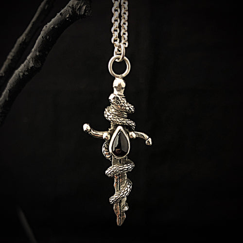 ossua-et-acroamata-jewelery-gothic-goth-memento-mori-greek-mythology-sterling-silver-925-Athenas-Dagger-Necklace
