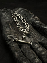 Load image into Gallery viewer, ossua-et-acroamata-jewelery-gothic-goth-memento-mori-sterling-silver-925-Bracelet-skull-t-bar-lock