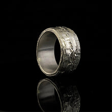 Load image into Gallery viewer, ossua-et-acroamata-jewelery-gothic-goth-memento-mori-sterling-silver-925-Molten-Rock-Ring