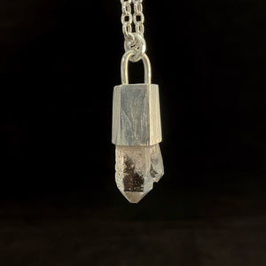 ossua-et-acroamata-jewelery-gothic-goth-memento-mori-sterling-silver-925-crystal-pendant-salt-n-pepper-edition
