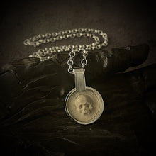 Load image into Gallery viewer, 925 memento mori necklace bone edition