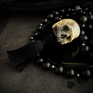 Skull Guru Bead Mala | Big Skull Mala Necklace | OSSUA et ACROMATA