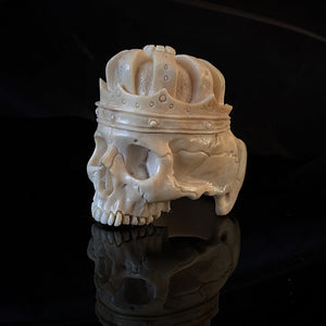 ossua-et-acroamata-jewelery-gothic-goth-mythology-greek-mythical-gods-demigods-memento-mori-bone-skulls-hand-craved-antler-deerantler-Dead-King-Skull-Ring