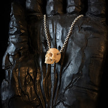 Load image into Gallery viewer, ossua-et-acroamata-jewelery-gothic-goth-mythology-mythical-memento-mori-bone-skulls-hand-craved-antler-deerantler-Skull-Necklace