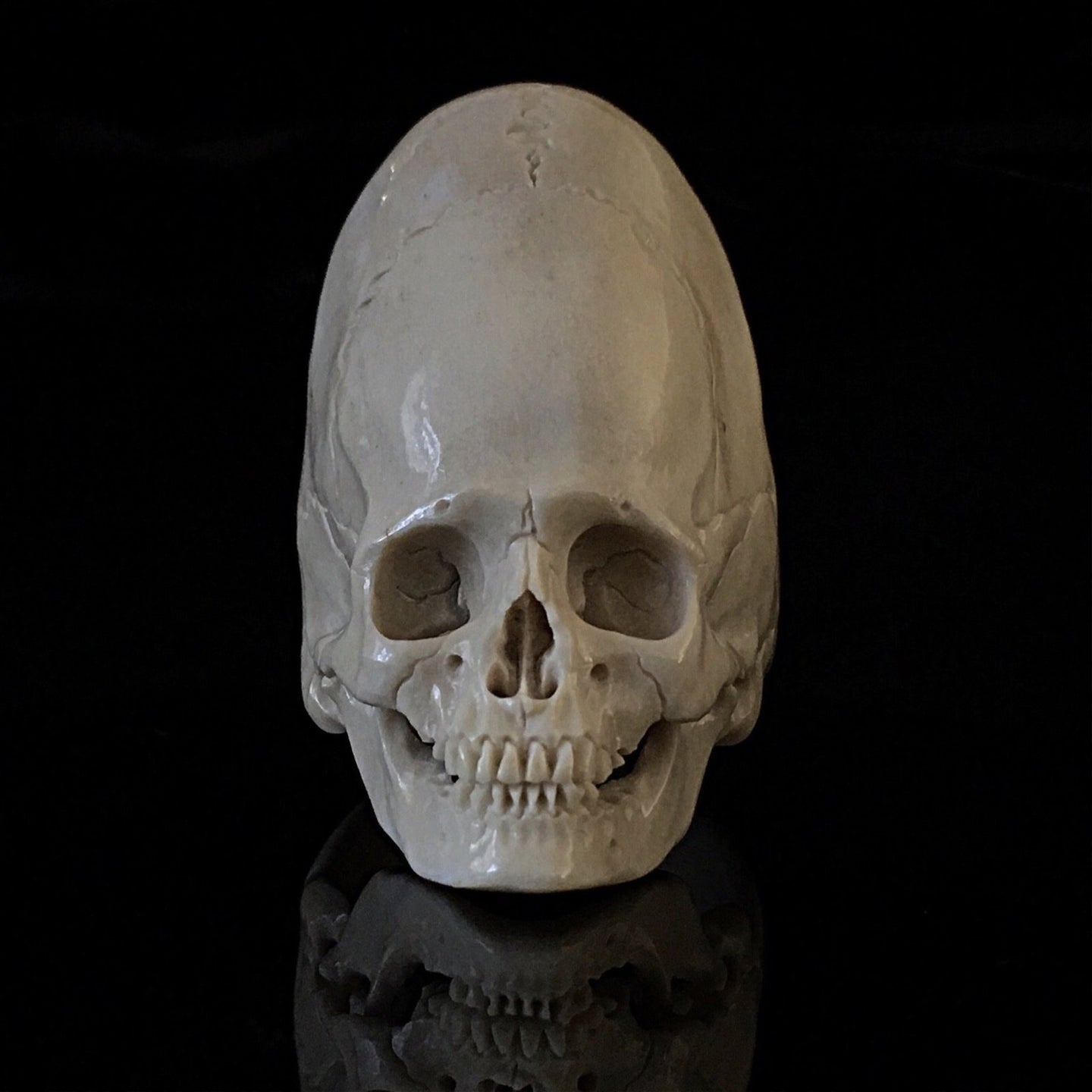 ossua-et-acroamata-jewelery-gothic-goth-mythology-spirit-spirituality-proto-nazca-memento-mori-skulls-bone-inlay-hand-craved-antler-deerantler-Elongated-Skull-Ring