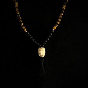 ossua-et-acroamata-jewelery-gothic-goth-mythology-spirituality-mysticism-memento-mori-bone-hand-craved-gemstones-beads-antler-deerantler-Fearless-Mala-Necklace