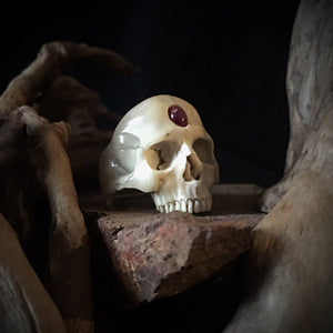 3rd Eye Ring | Red Eye Skull Ring | OSSUA et ACROMATA