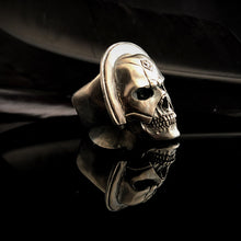 Load image into Gallery viewer, ossua-et-acroamata-jewelery-movie-props-trivia-gothic-goth-gothic-HBI-DC-memento-mori-sterling-silver-925-Peacemaker-Ring