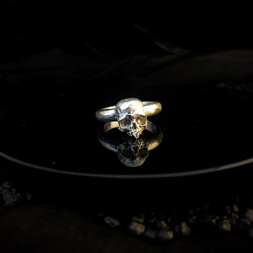 ossua-et-acroamata-jewelery-movie-props-trivia-gothic-goth-gothic-memento-mori-sterling-silver-925-Nosferatu-stacker-ring