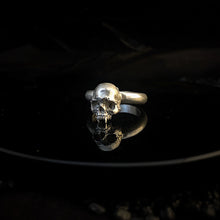 Load image into Gallery viewer, ossua-et-acroamata-jewelery-movie-props-trivia-gothic-goth-gothic-memento-mori-sterling-silver-925-Vampyre-stacker-ring